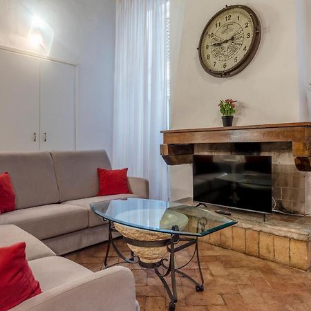 Foro Romano Stylish And Central Apartment Екстериор снимка