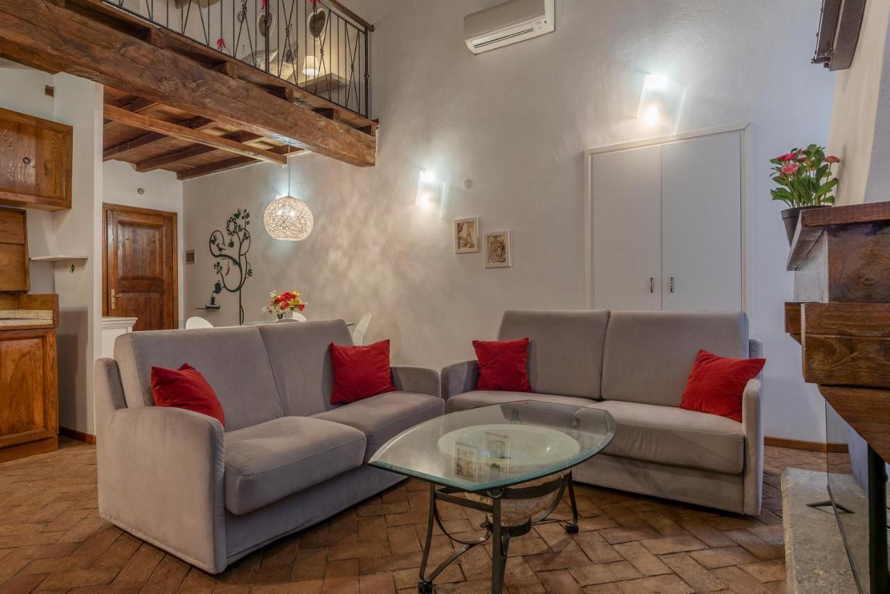Foro Romano Stylish And Central Apartment Екстериор снимка