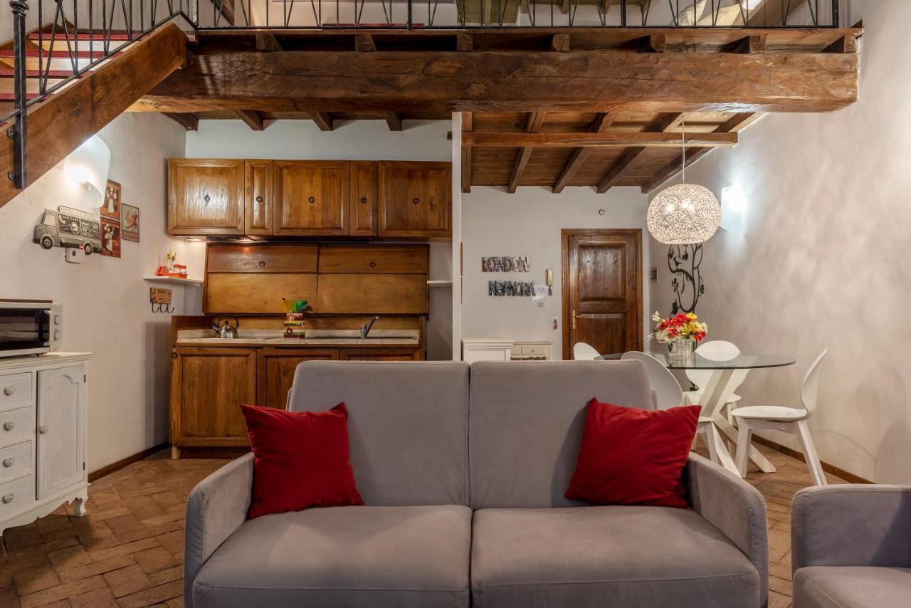 Foro Romano Stylish And Central Apartment Екстериор снимка