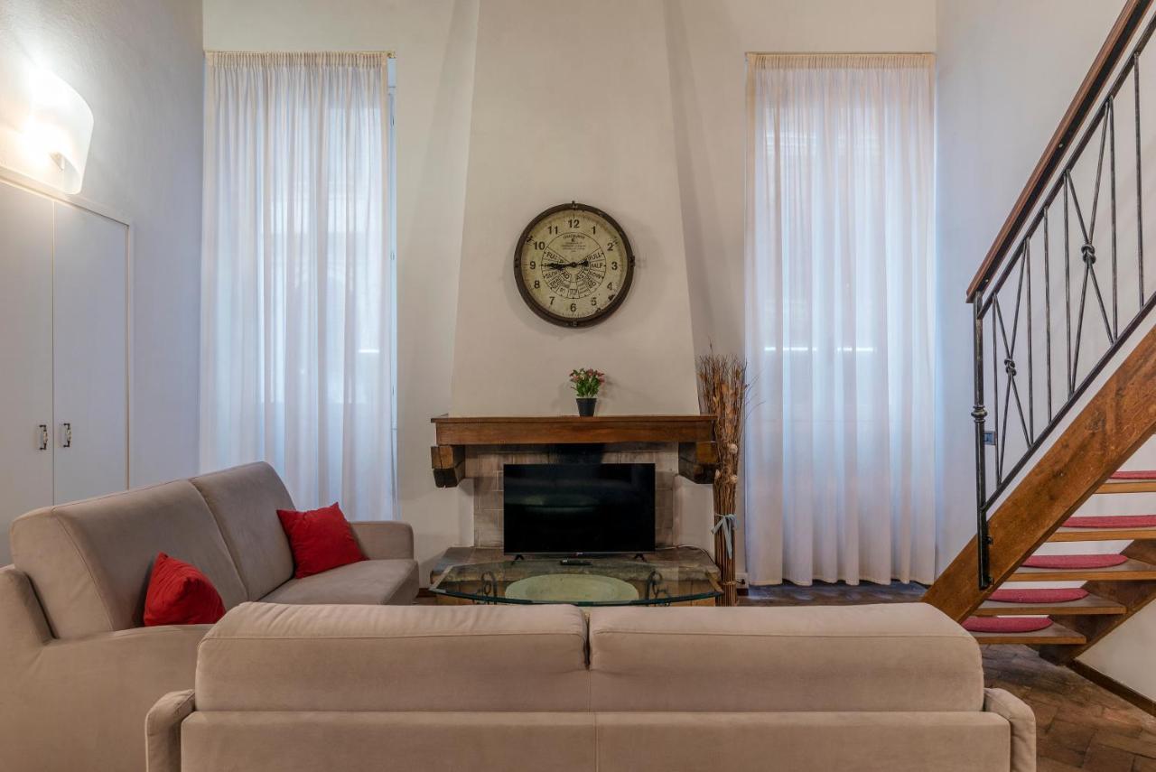 Foro Romano Stylish And Central Apartment Екстериор снимка
